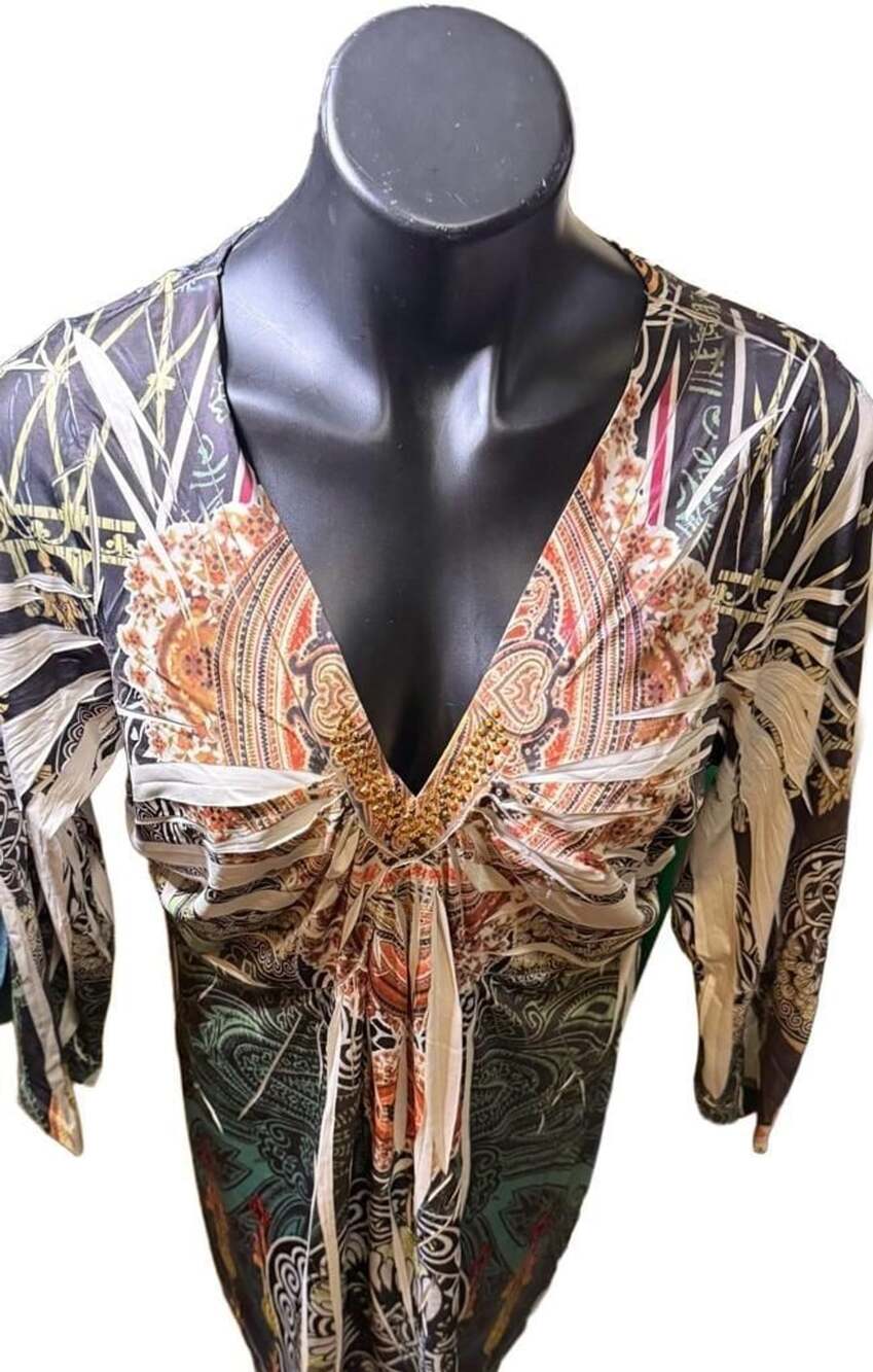 One World Live and Let Live Women's Tunic Multicolor Print V-Neck 3/4 Sleeve Bea